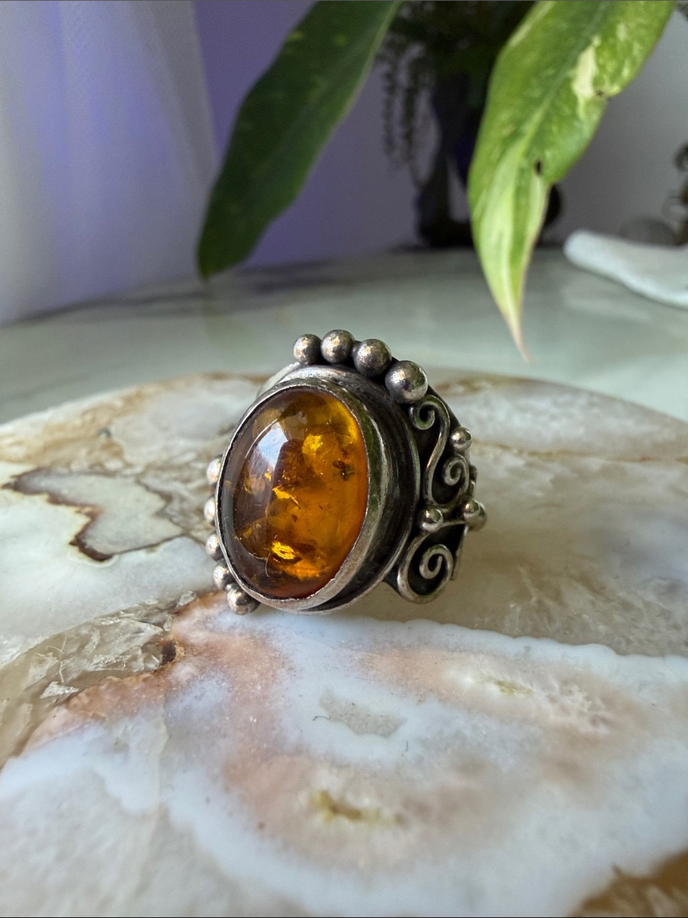 Gorgeous Amber sterling silver ring 8.25
